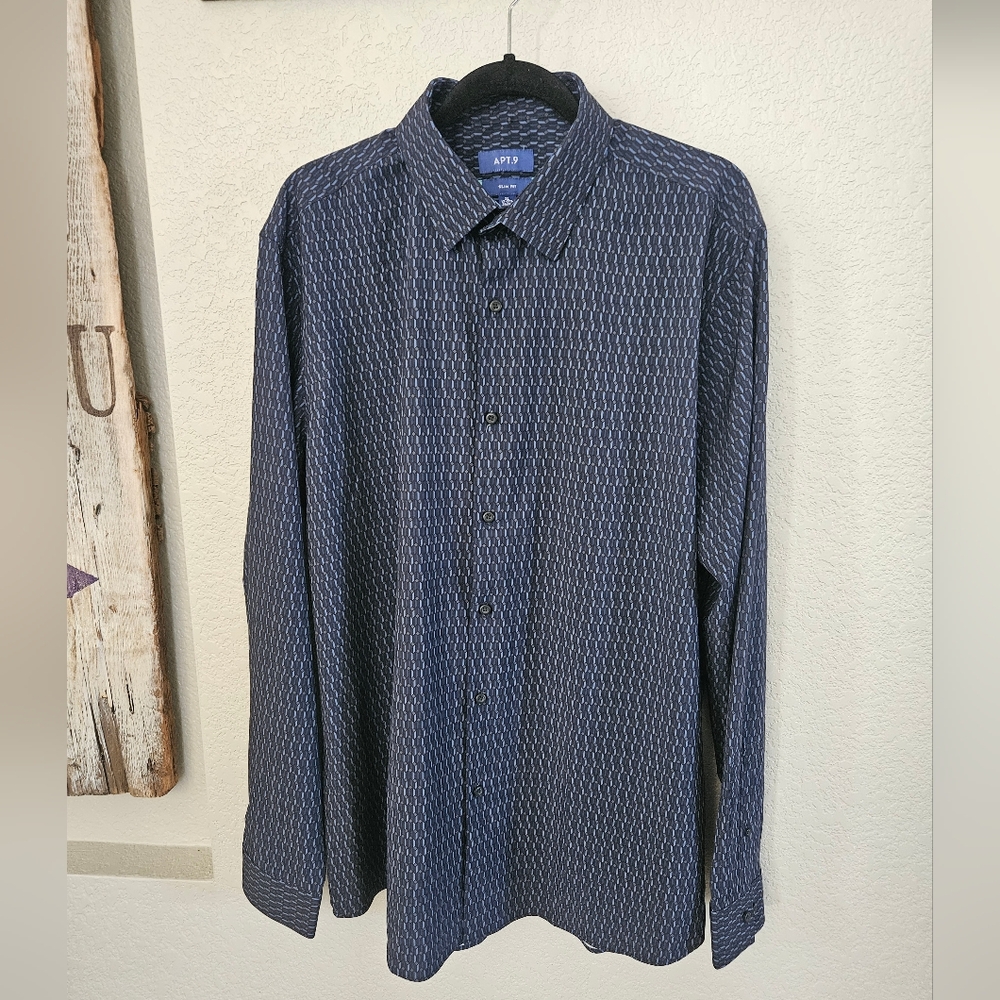 Donating Soon- Apt 9 Slim-fit Dress Shirt